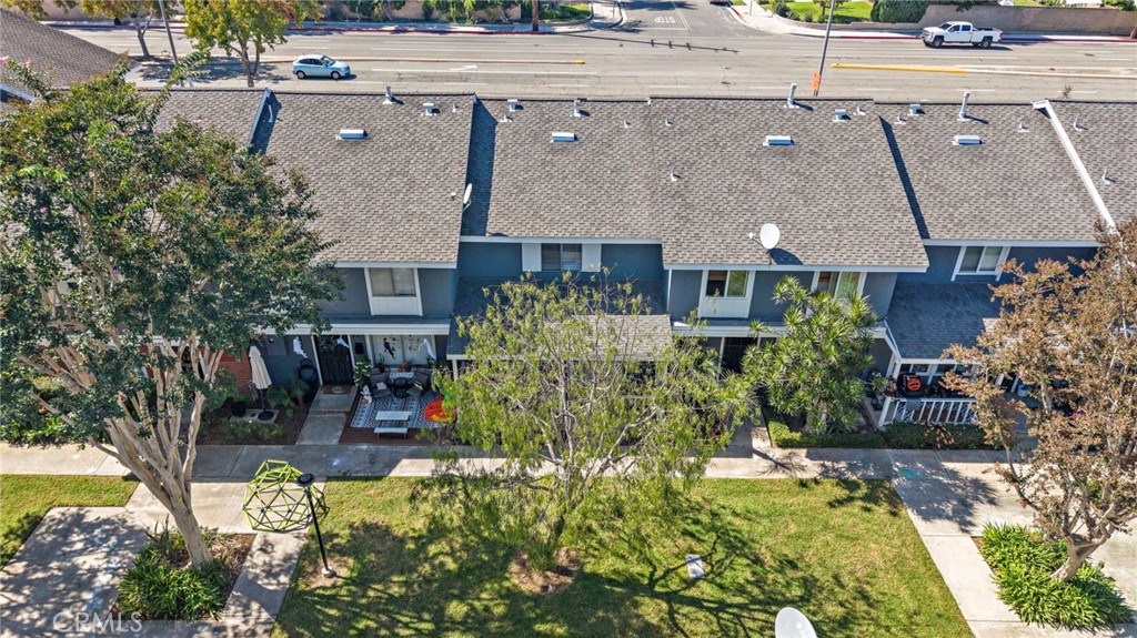 2404 Niagara
