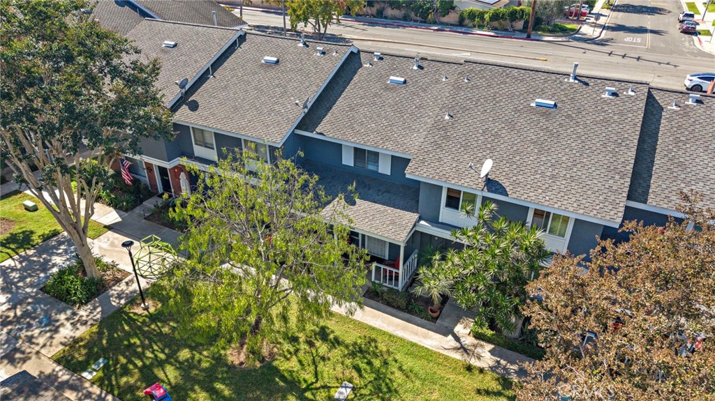2404 Niagara