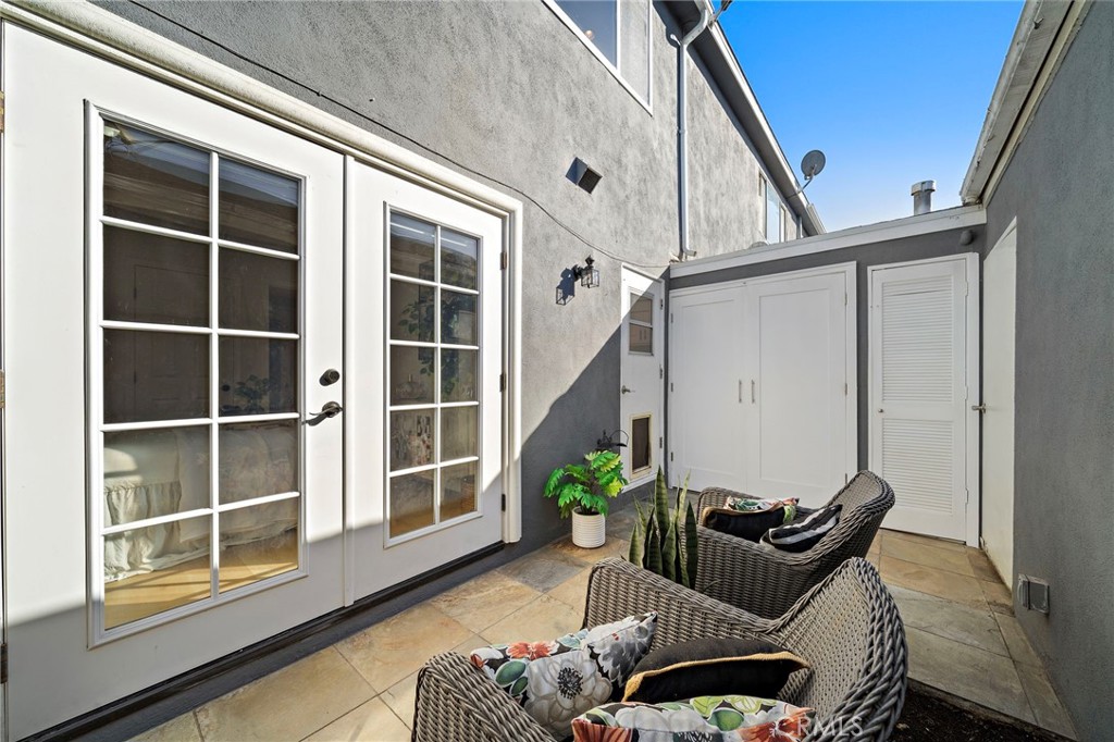 2338 Bunker Hill