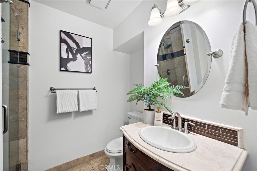 2338 Bunker Hill
