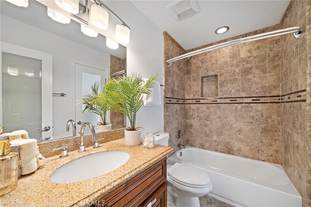 2338 Bunker Hill