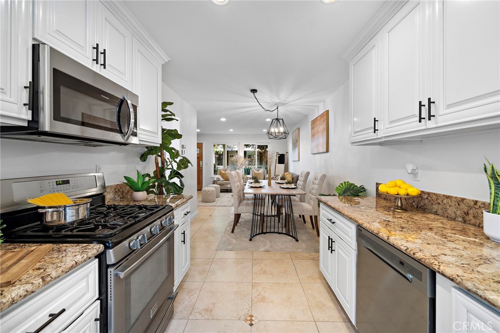 2338 Bunker Hill