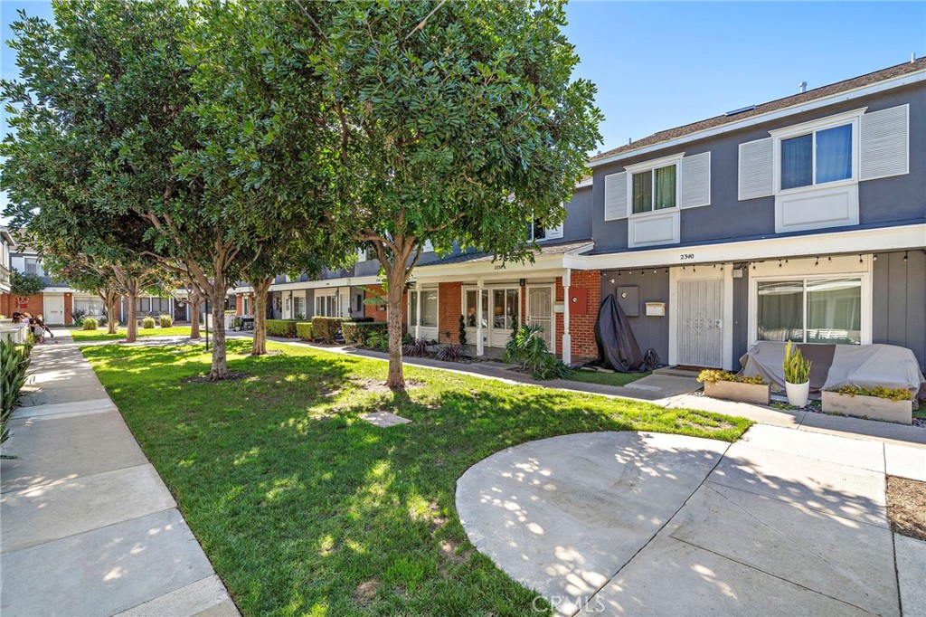 2338 Bunker Hill