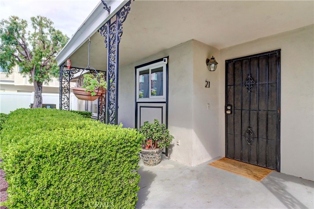 2400 Elden Avenue 21