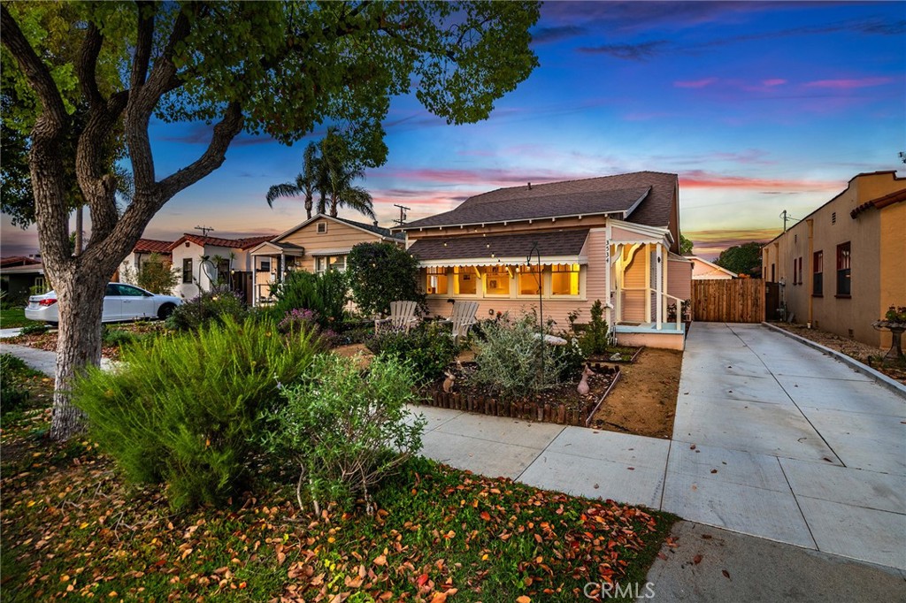 3534 Gundry Avenue