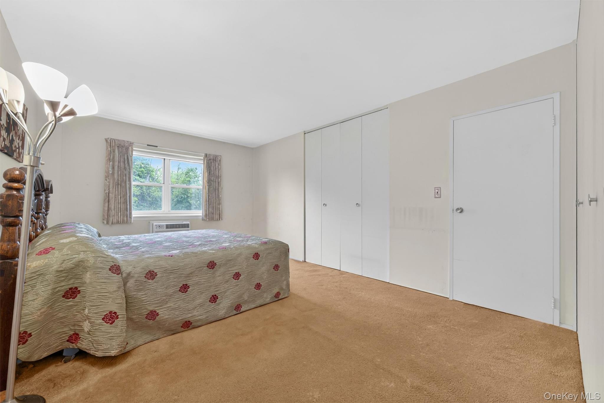 1 Lakeview Drive Unit: 1P