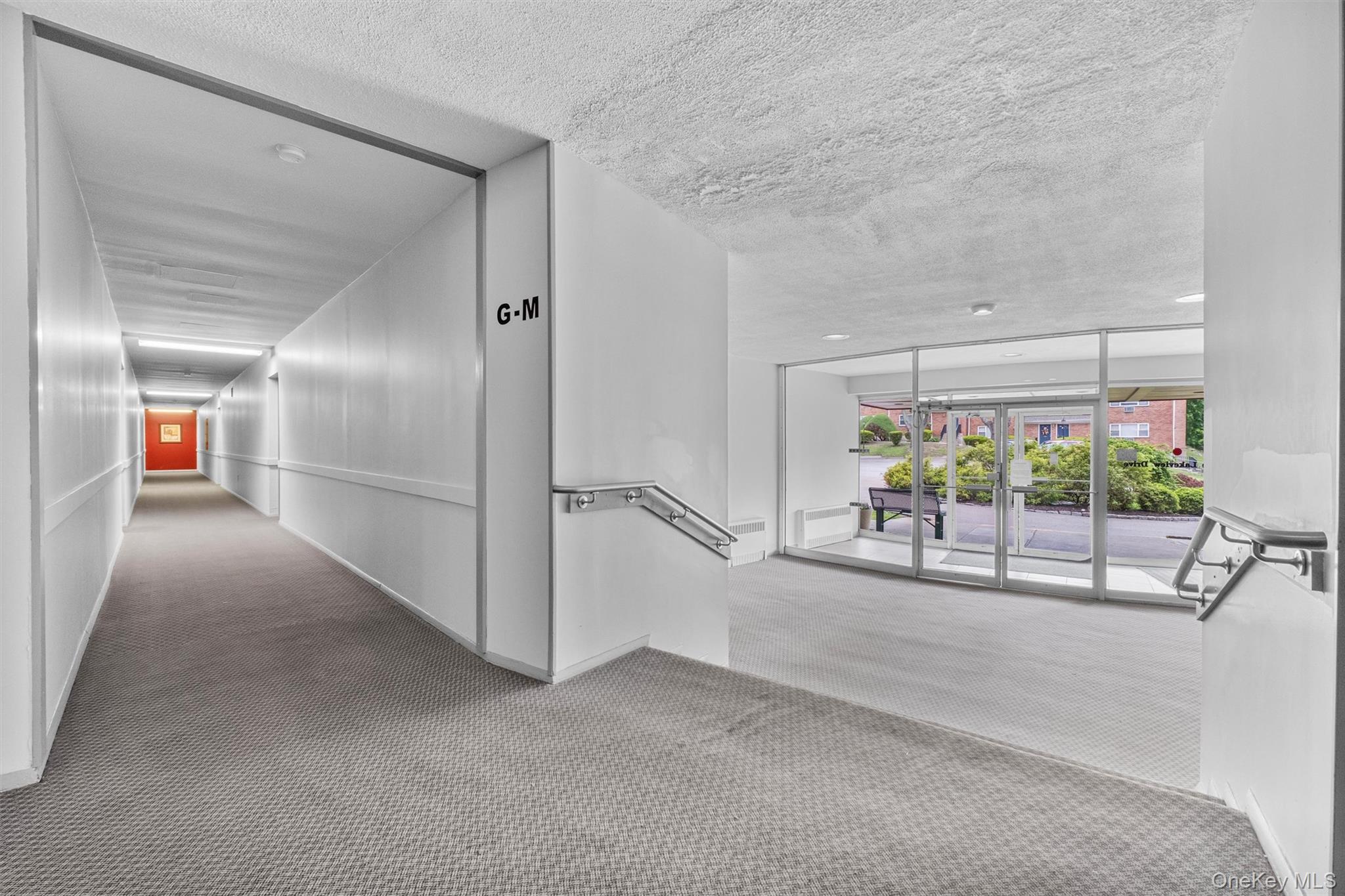 1 Lakeview Drive Unit: 1P