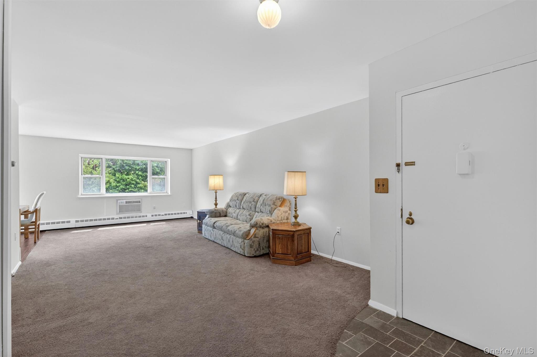1 Lakeview Drive Unit: 1P