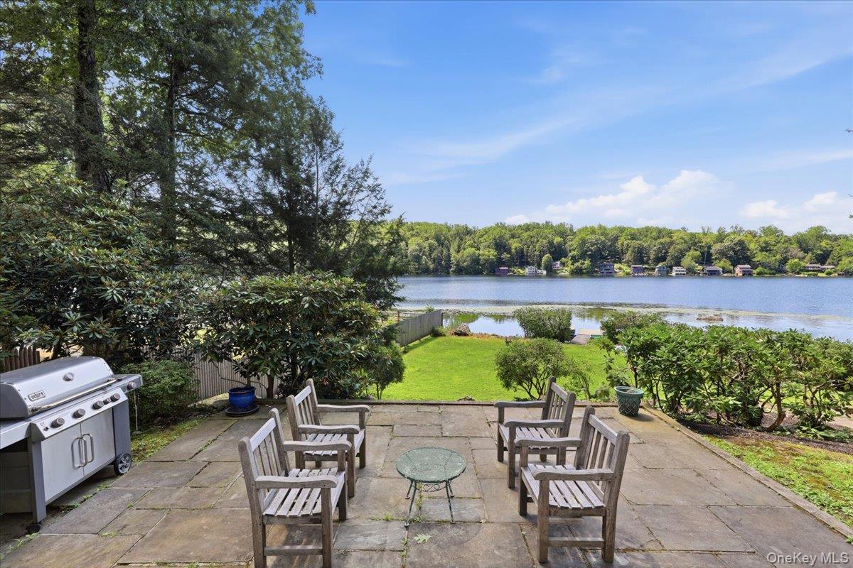 56 Twin Lakes Road