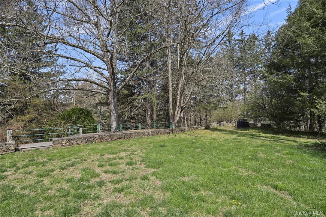 165 Old Post Road