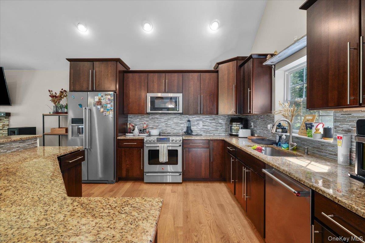 39 New Hill Road