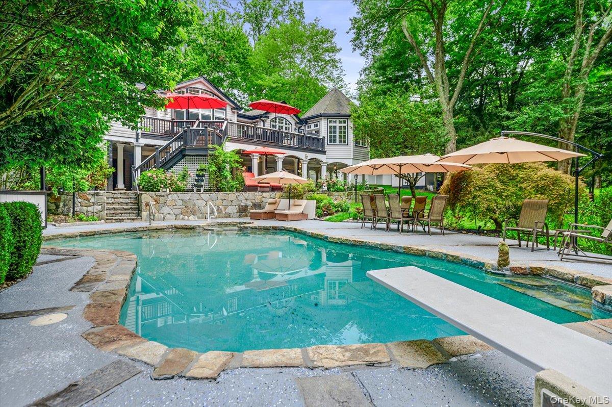 63 Raemont Road