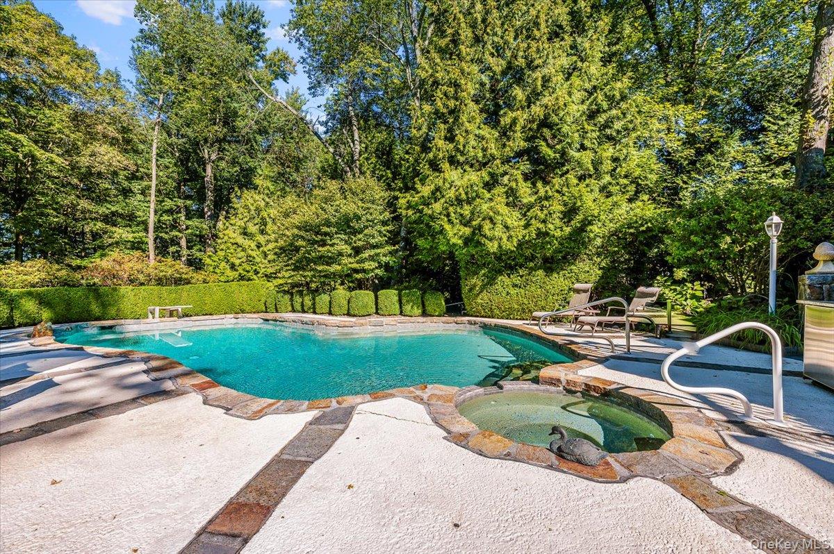 63 Raemont Road