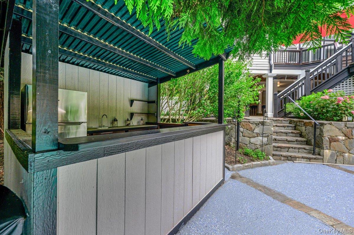63 Raemont Road