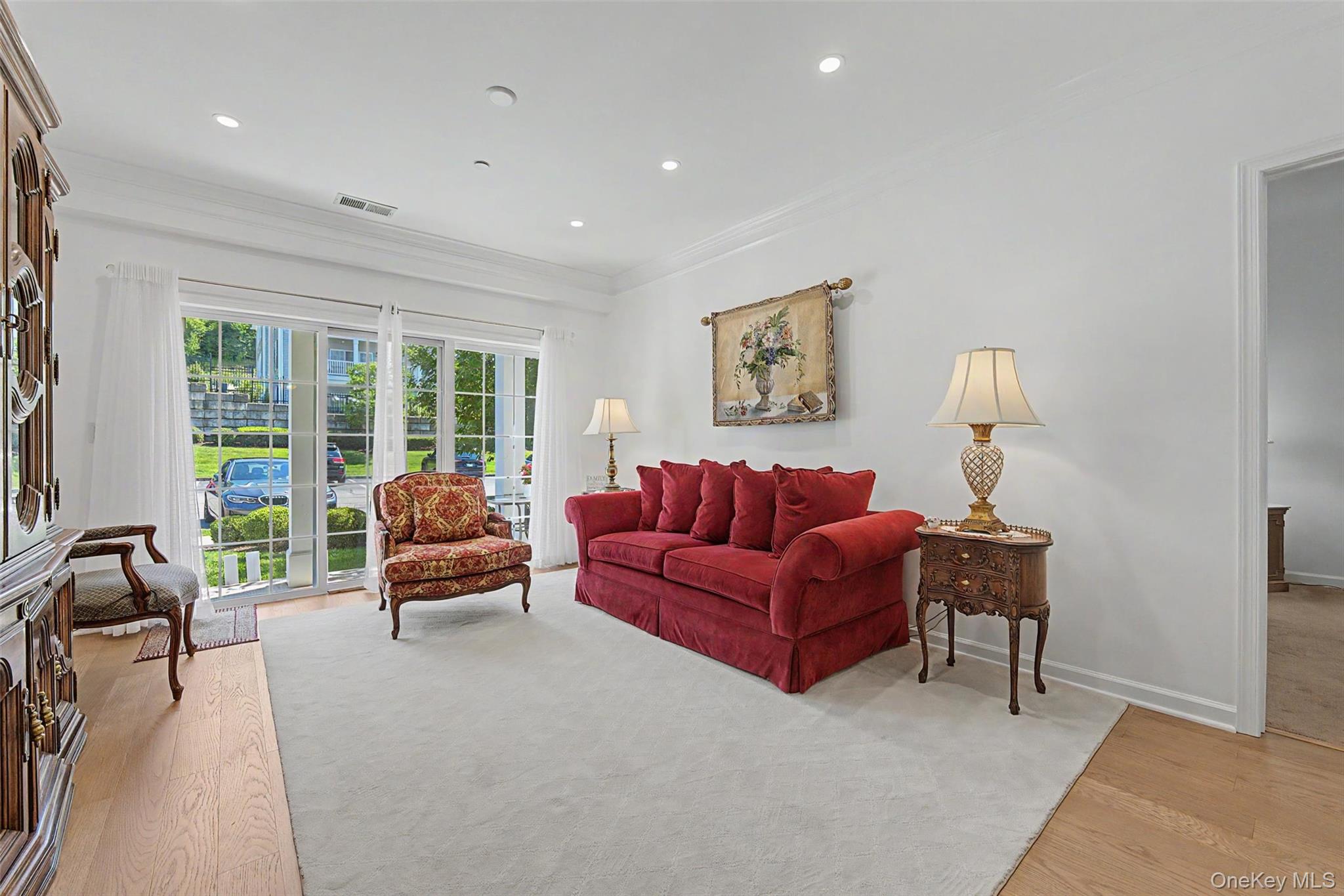 2806 Bennington Drive