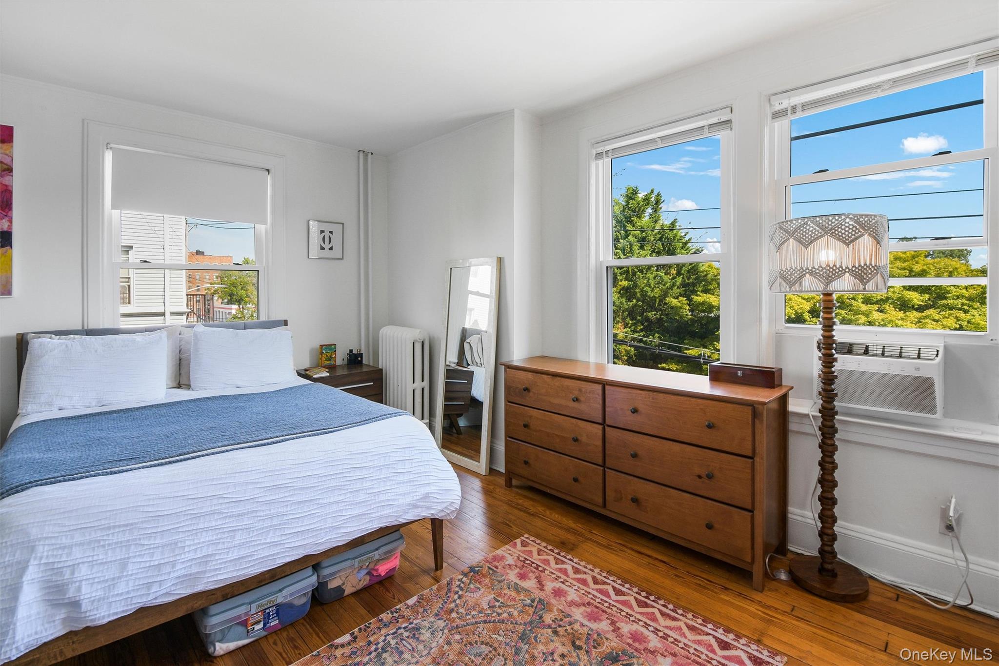 1 Bayview Avenue