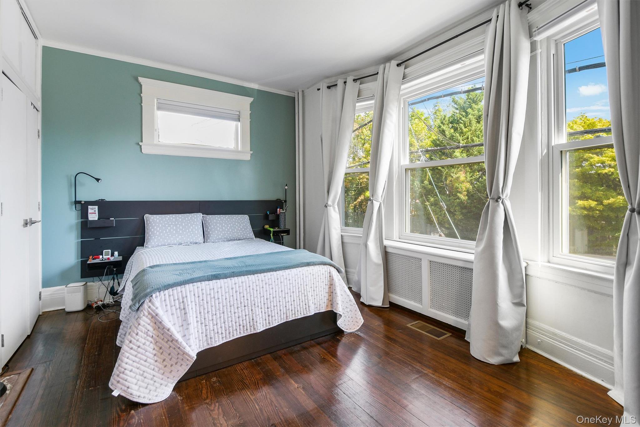 1 Bayview Avenue
