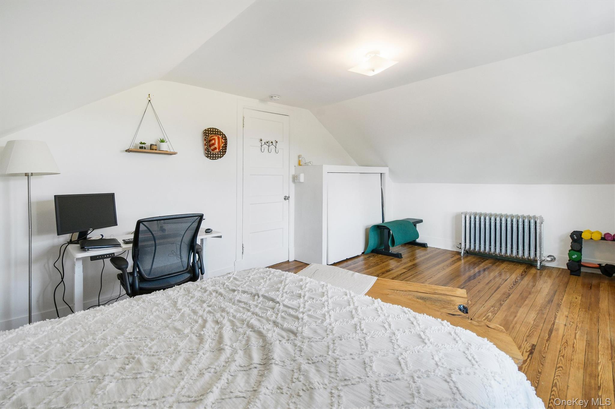 1 Bayview Avenue