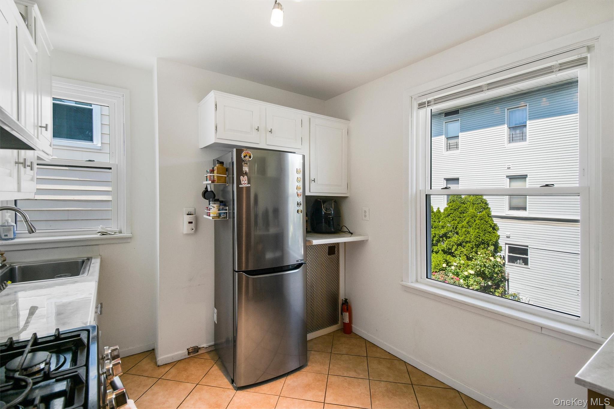 1 Bayview Avenue