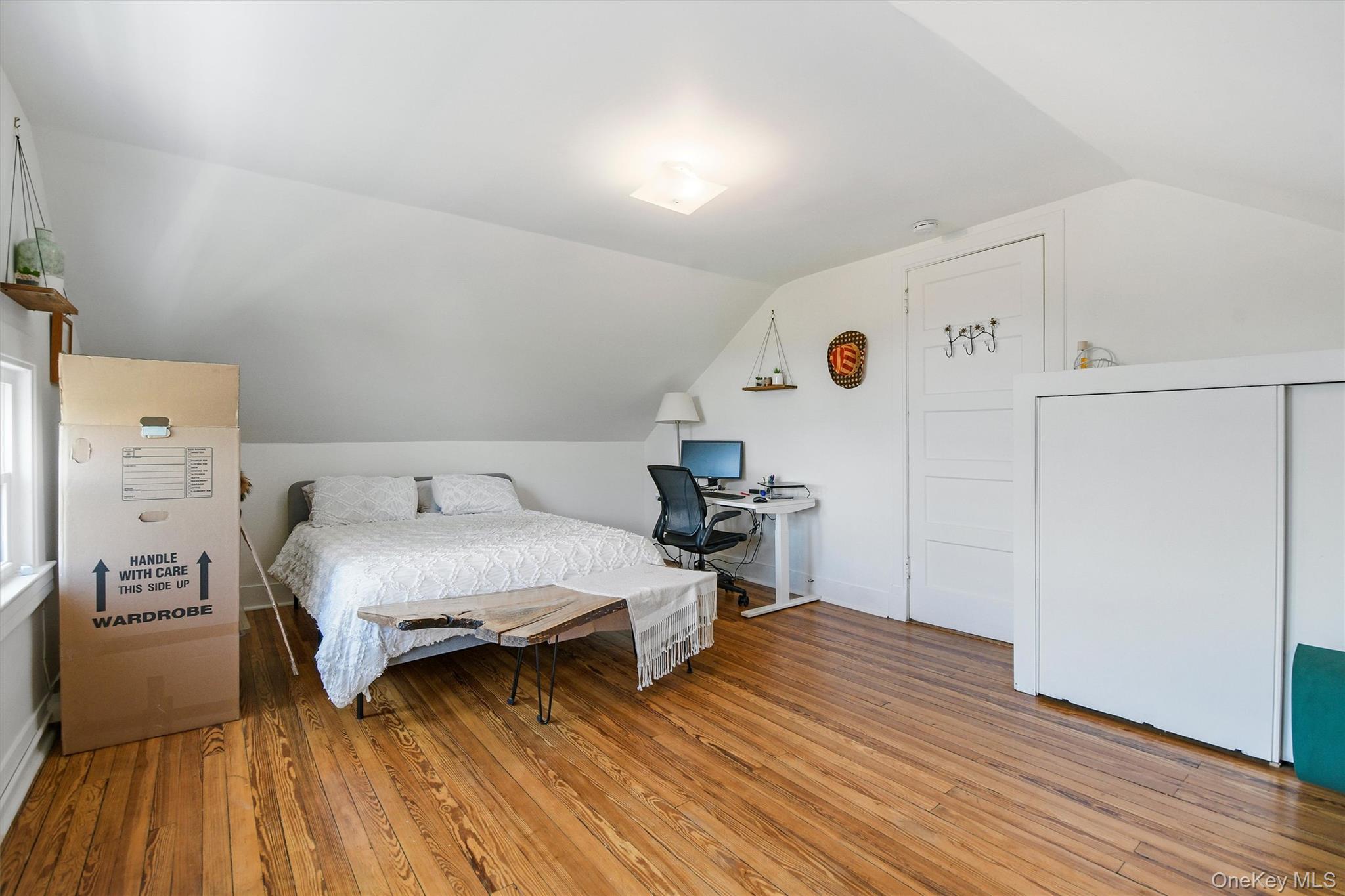 1 Bayview Avenue