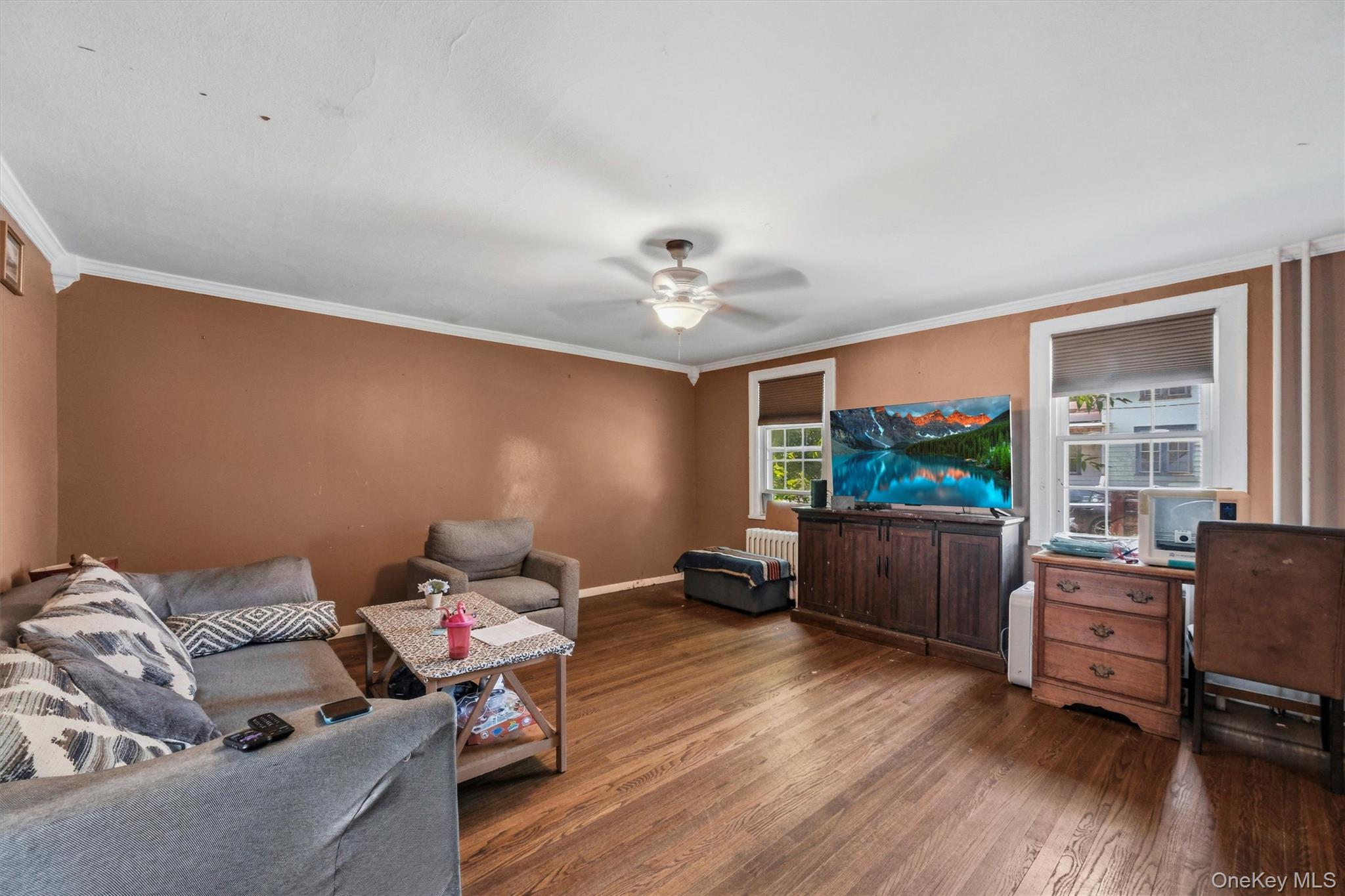 10 Dutchess Avenue