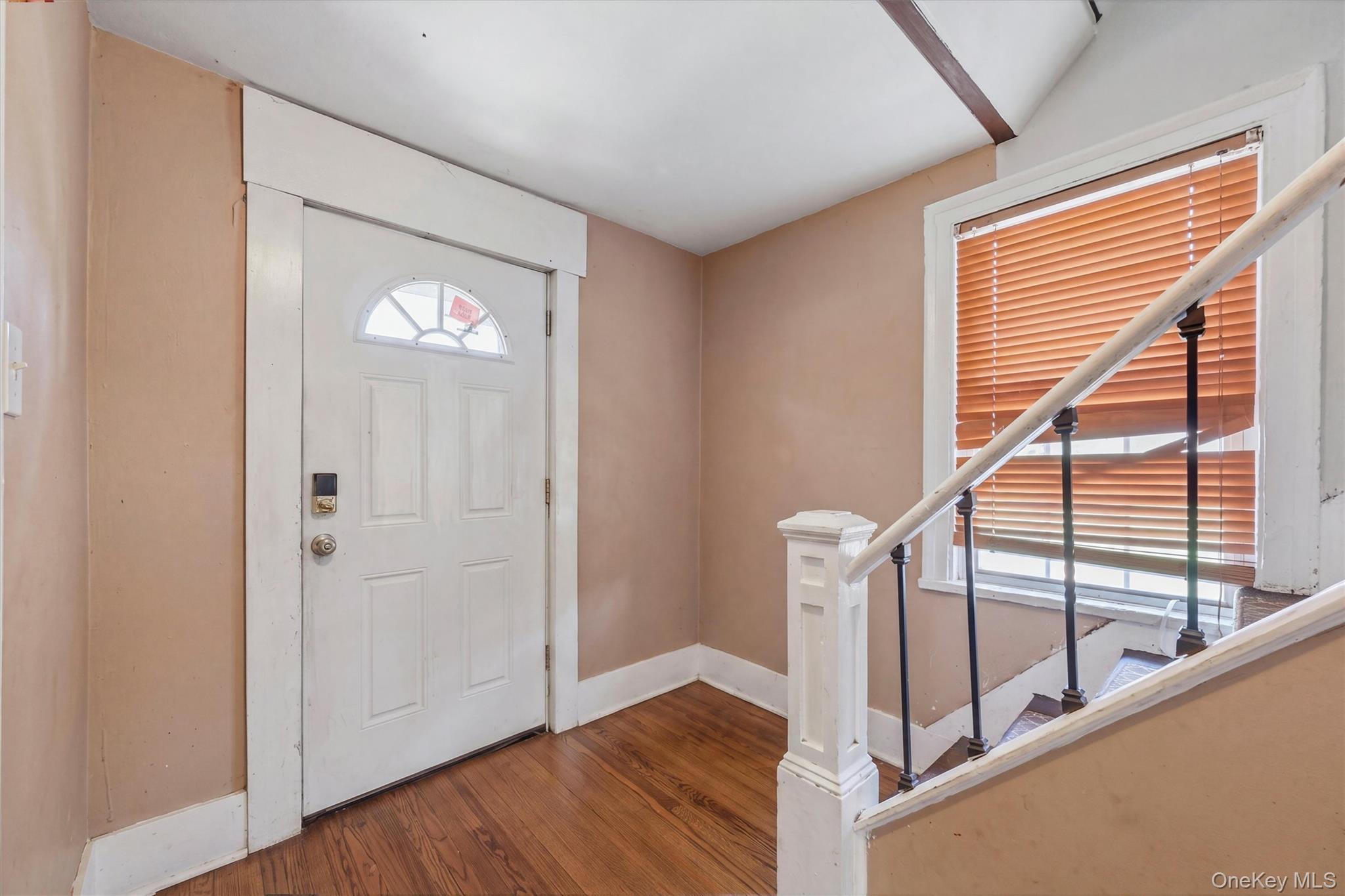 10 Dutchess Avenue