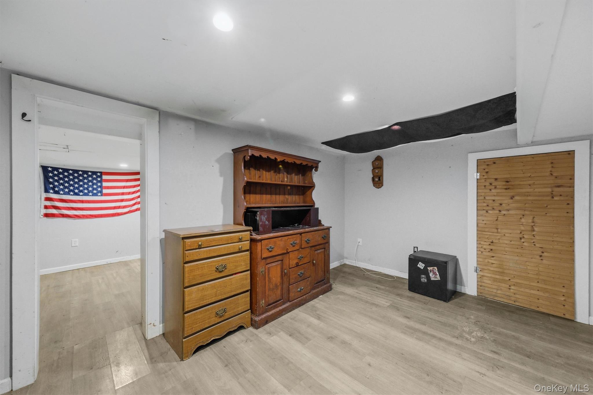 10 Dutchess Avenue