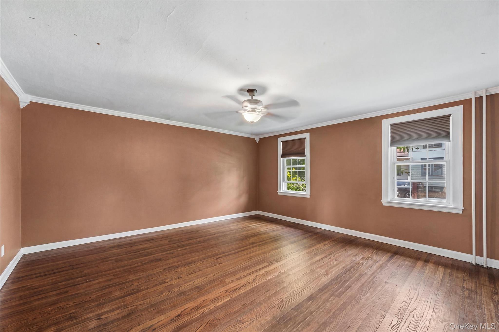 10 Dutchess Avenue