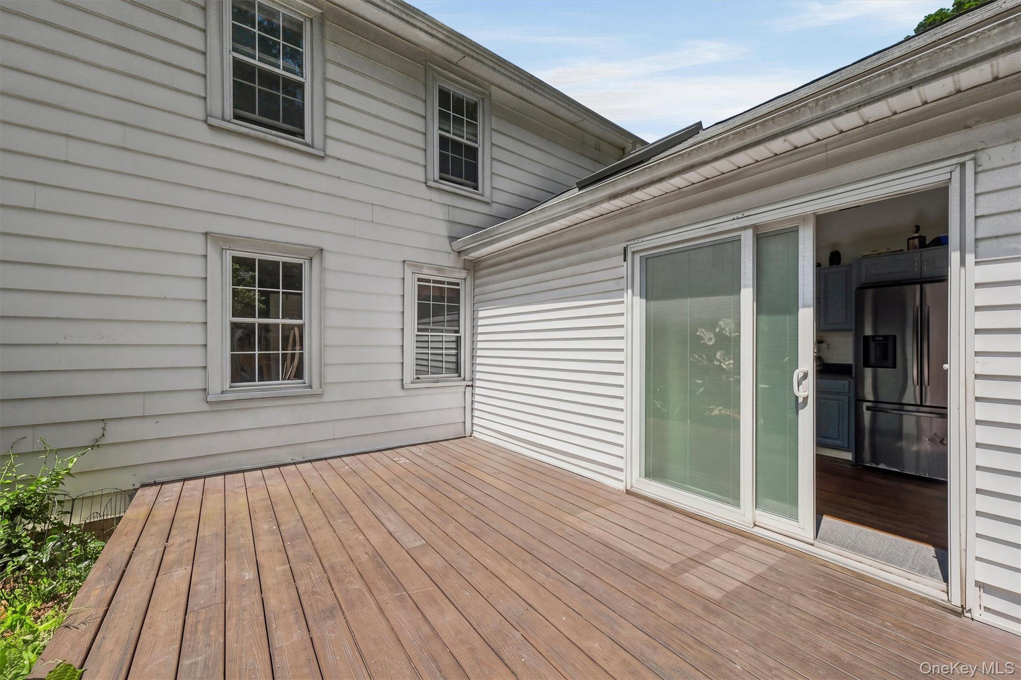 10 Dutchess Avenue