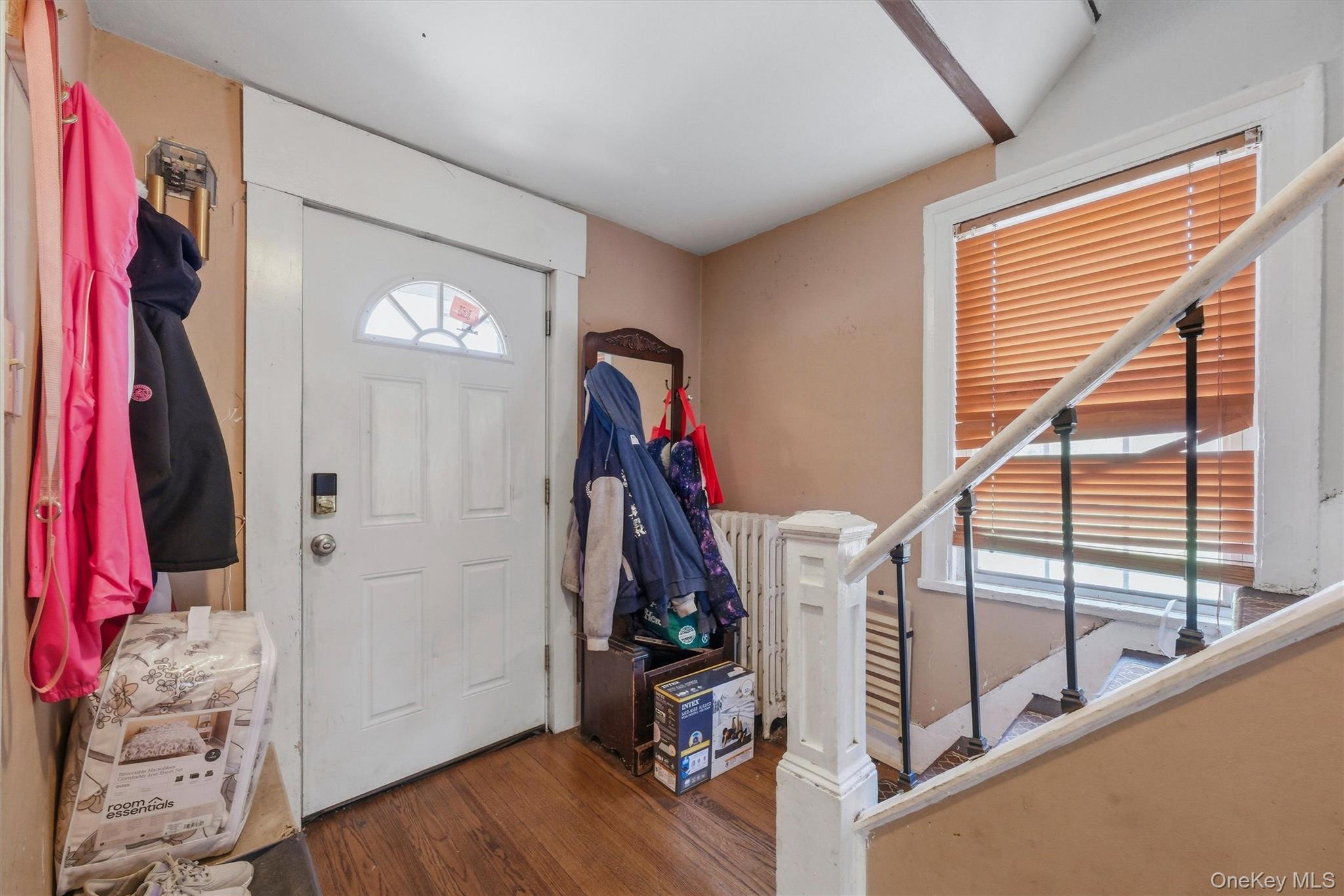 10 Dutchess Avenue