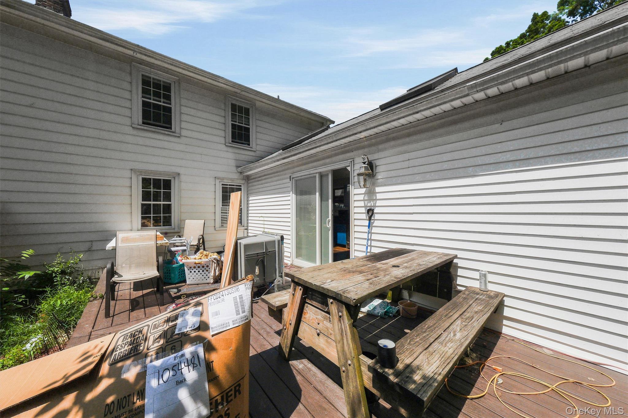 10 Dutchess Avenue