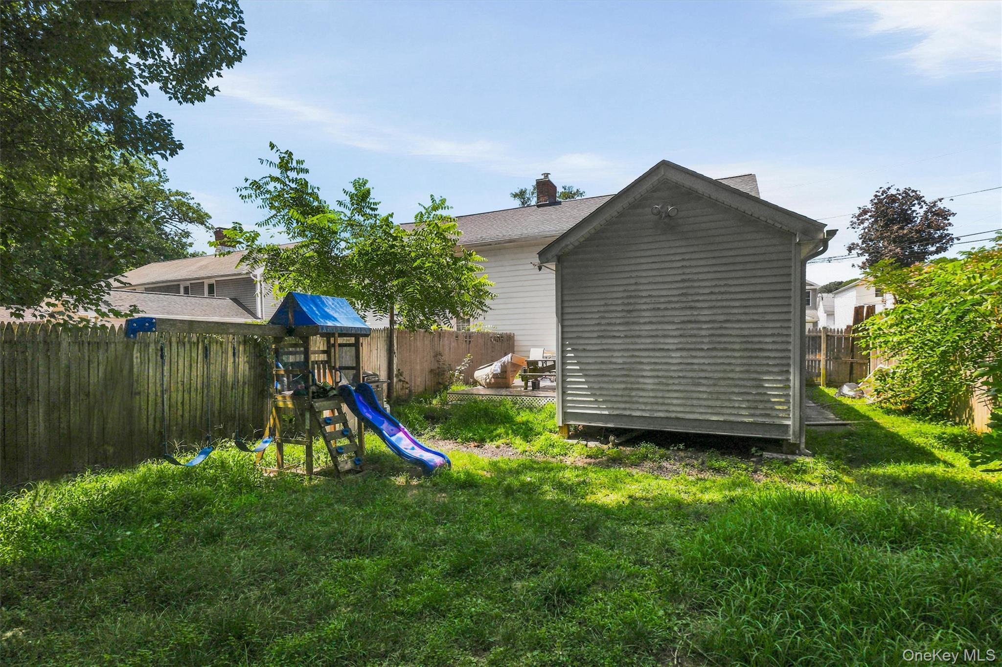 10 Dutchess Avenue