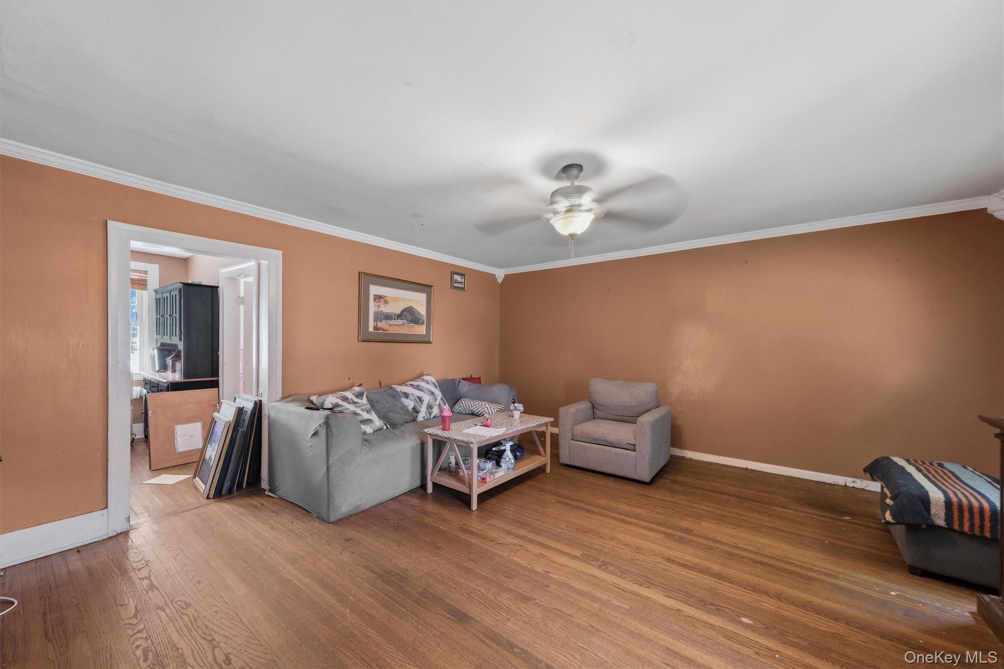 10 Dutchess Avenue