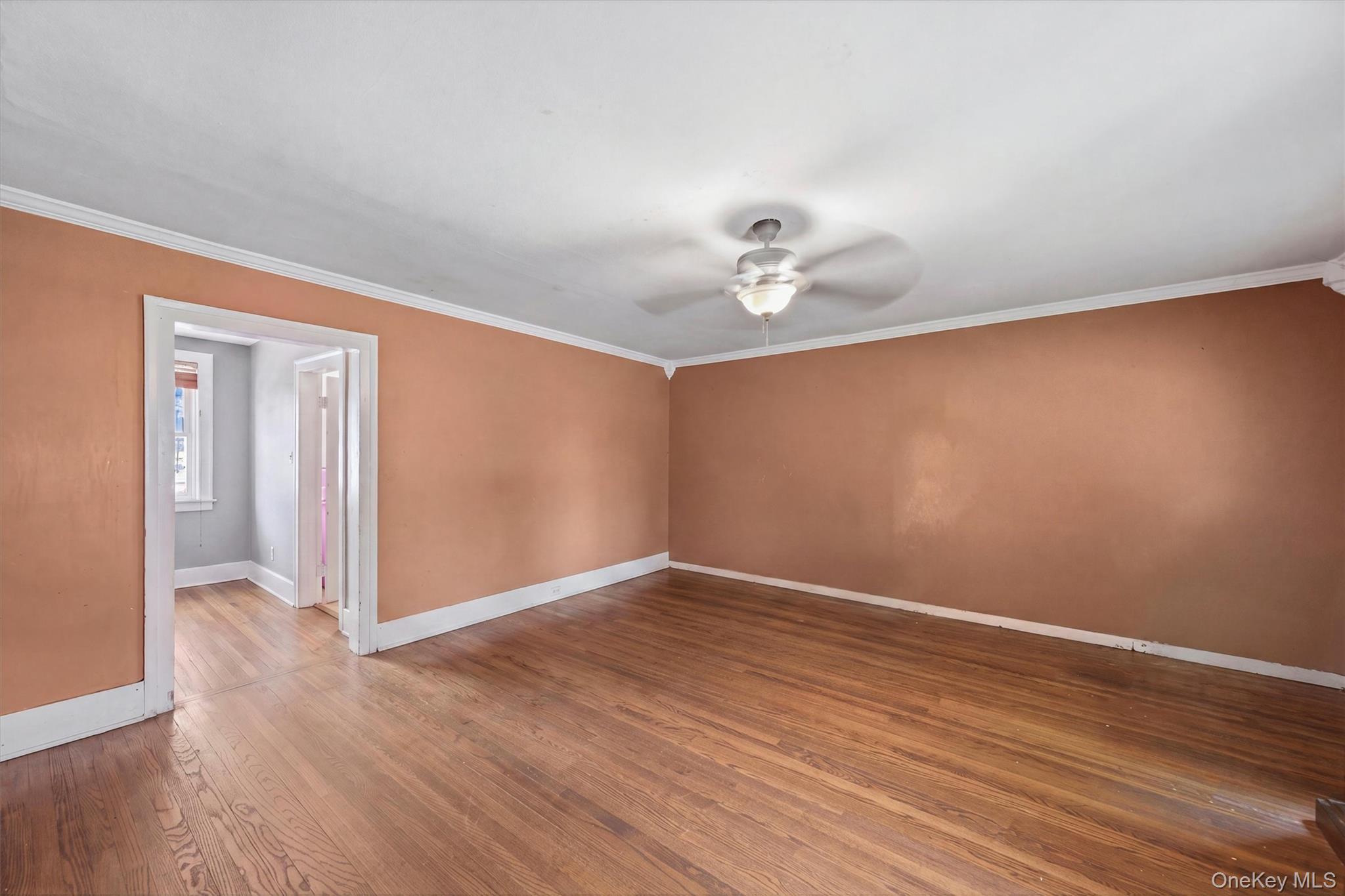 10 Dutchess Avenue