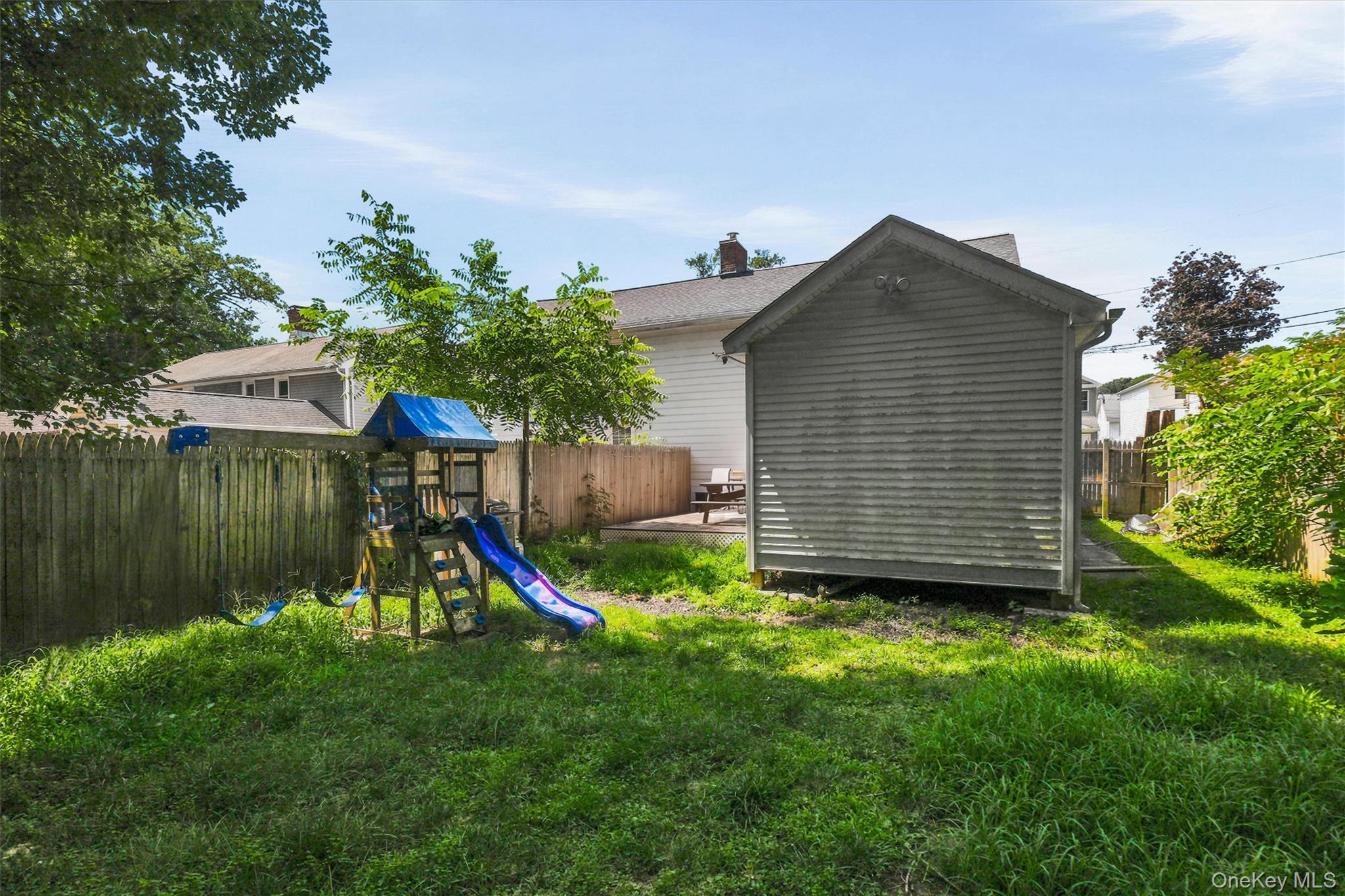 10 Dutchess Avenue