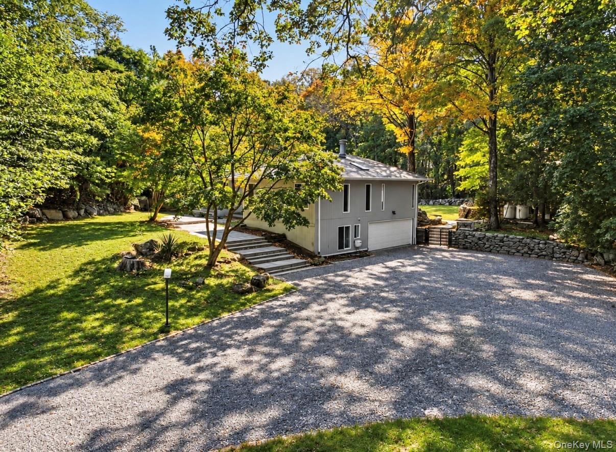 25 Hissarlik Way