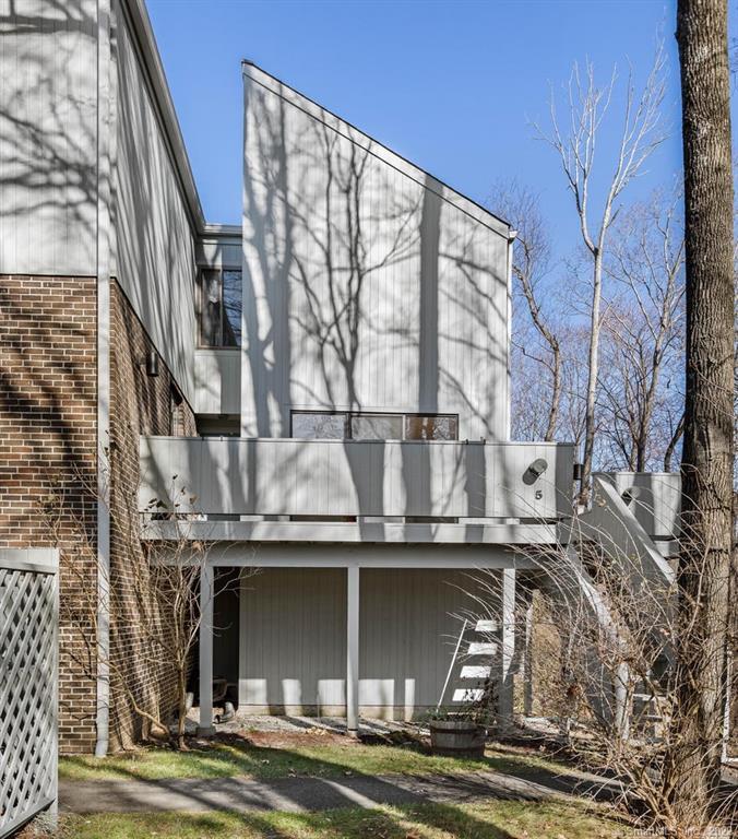 5 Apricot Lane 5