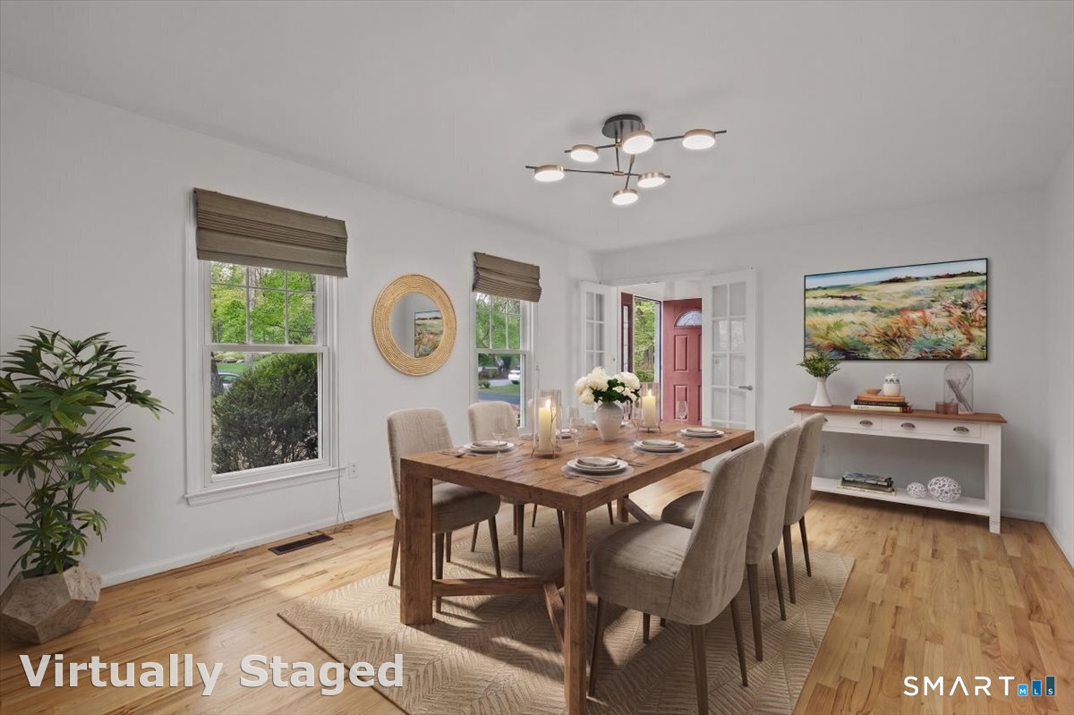 10 Silvermine Drive