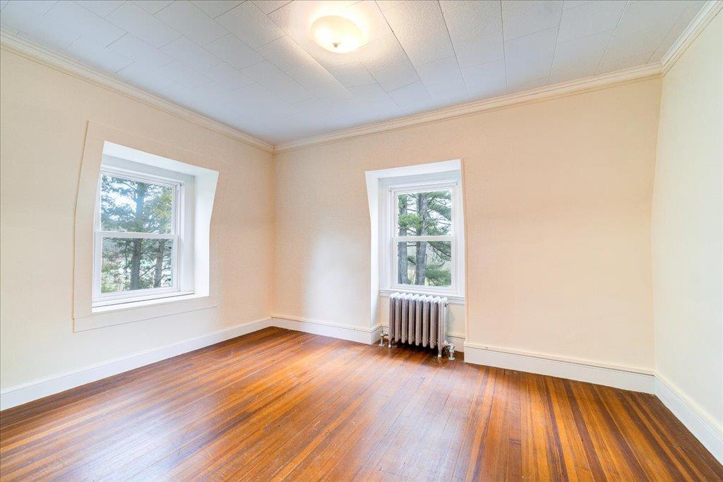 135 Sisters Hill Road