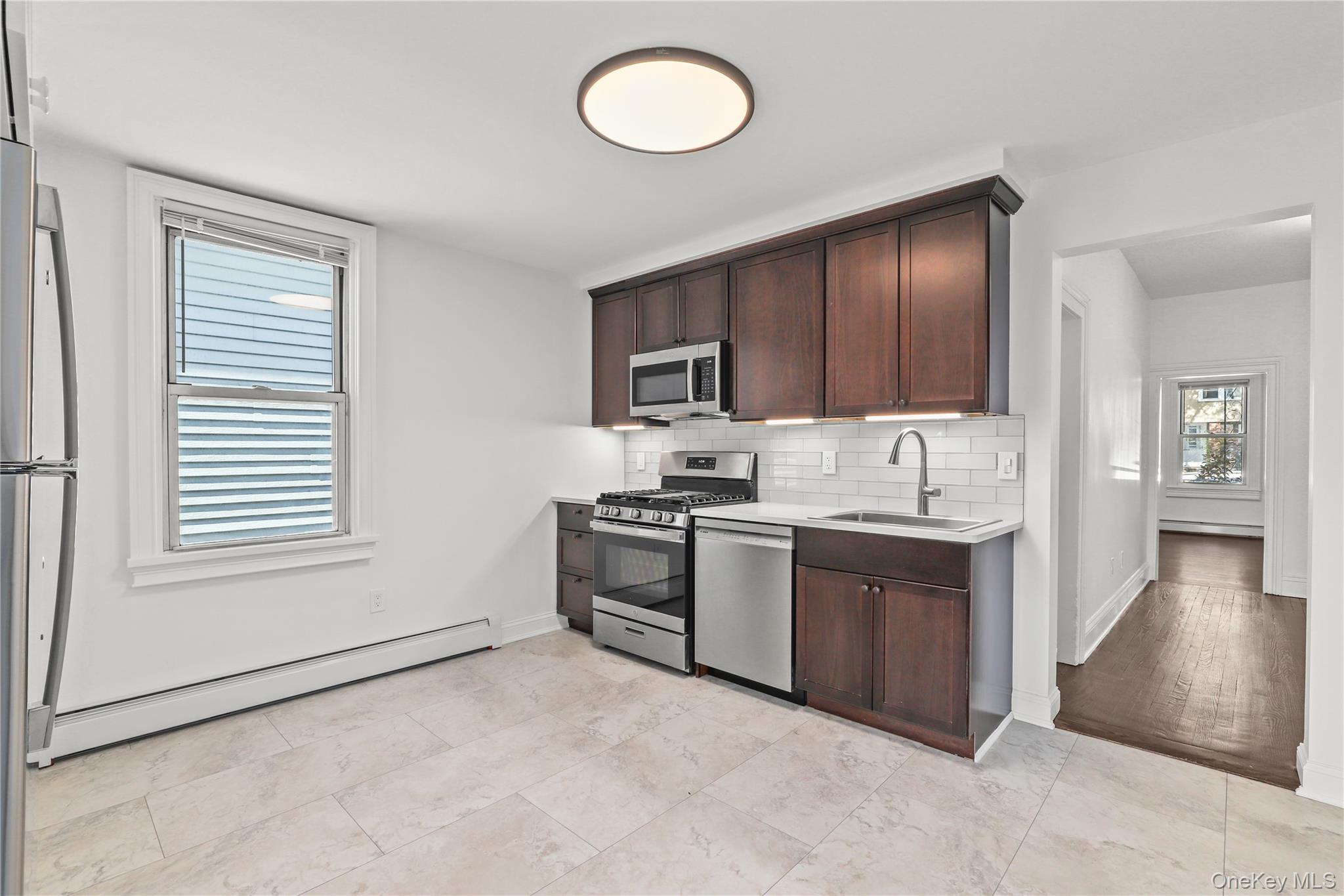 148 Beekman Avenue Unit: Unit #1