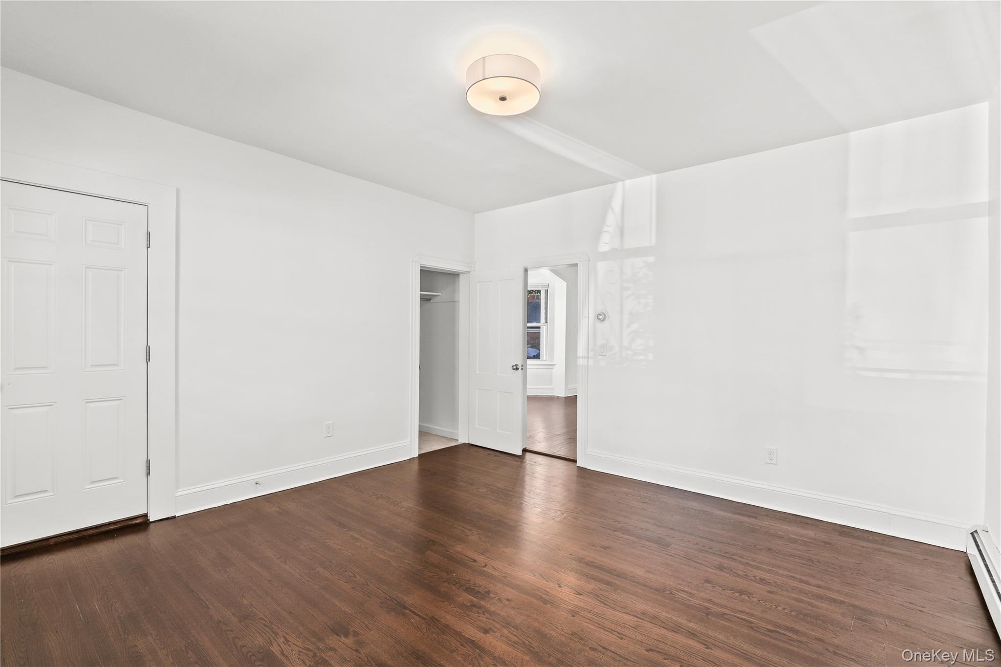 148 Beekman Avenue Unit: Unit #1