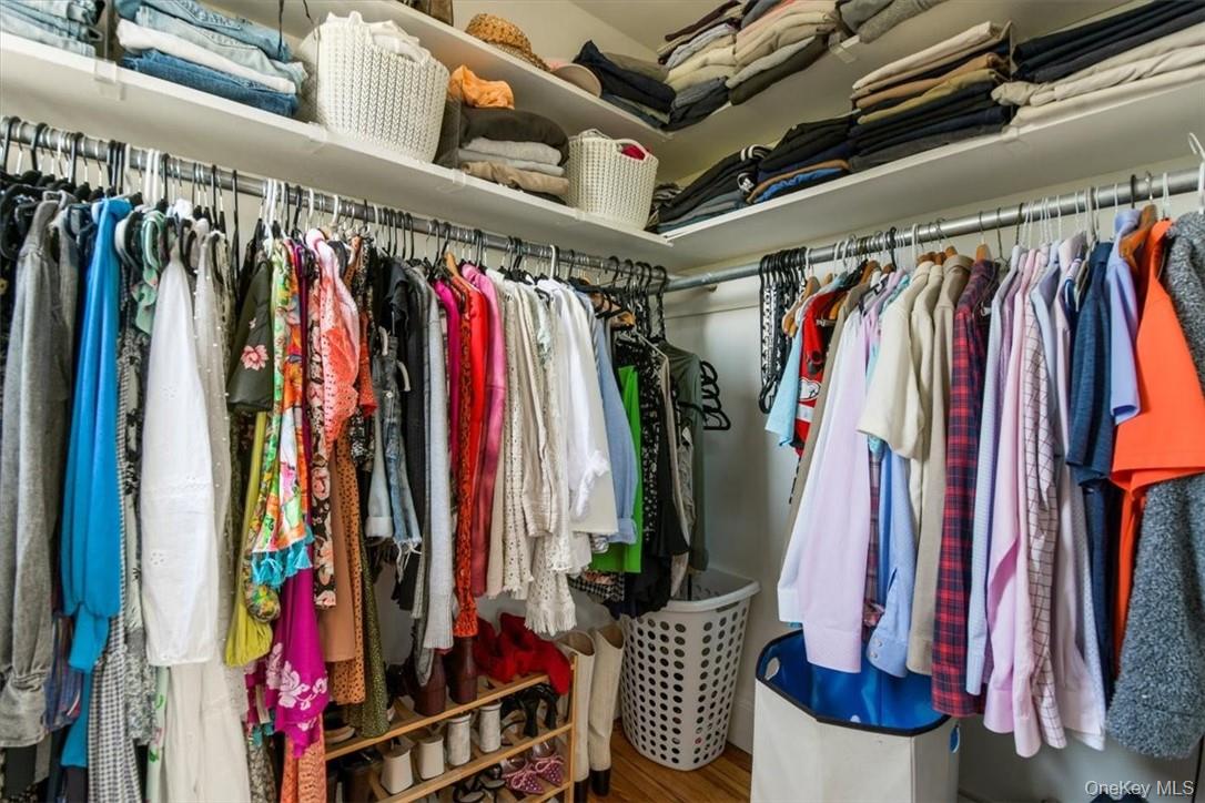 1 Bayview Avenue Unit: 2