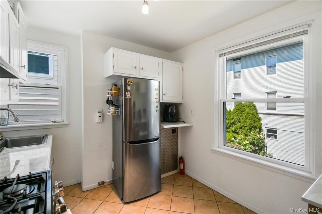 1 Bayview Avenue Unit: 2