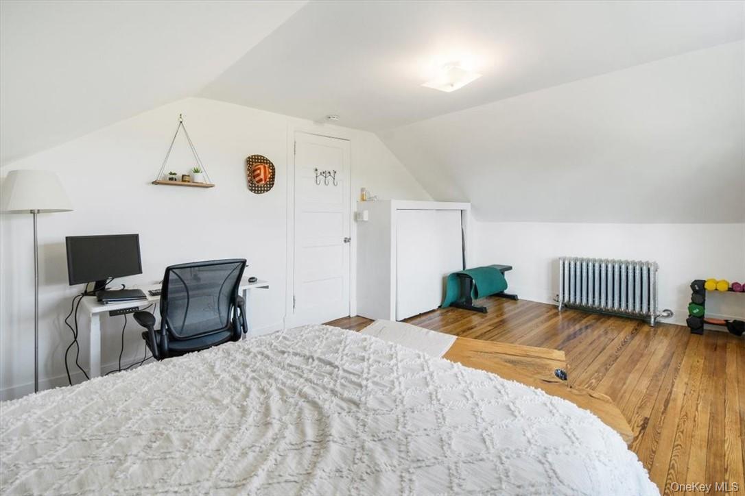 1 Bayview Avenue Unit: 2