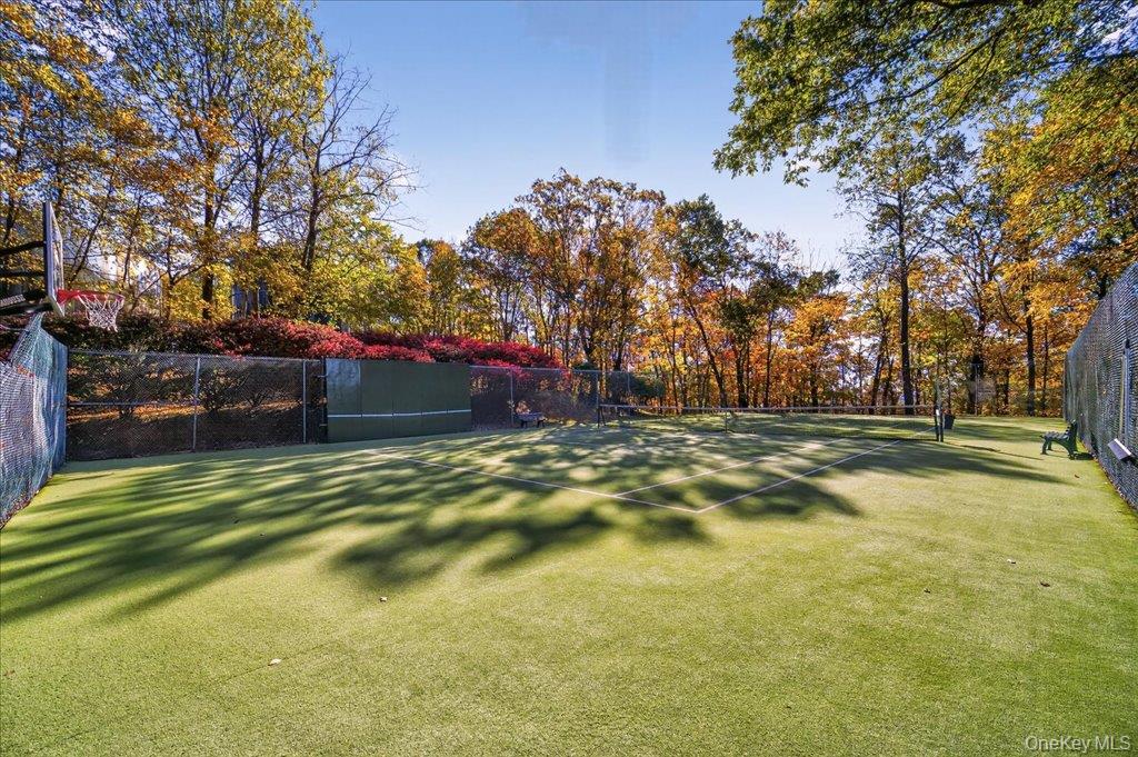 523 Heritage Hills Unit: B