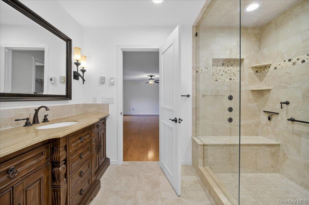 523 Heritage Hills Unit: B