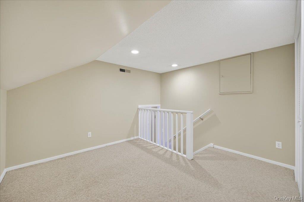 523 Heritage Hills Unit: B