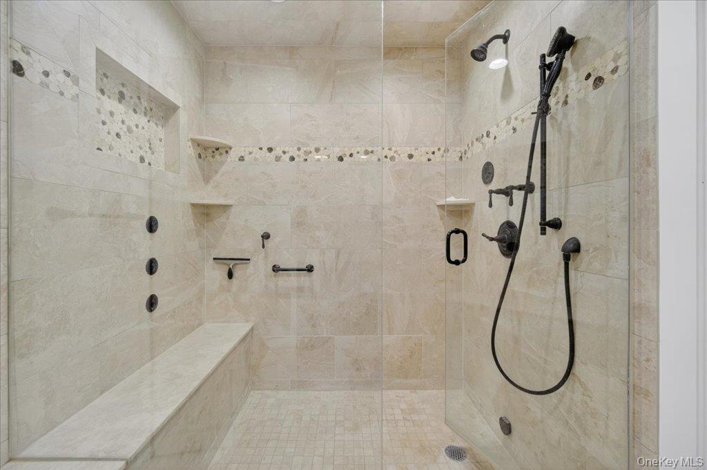 523 Heritage Hills Unit: B