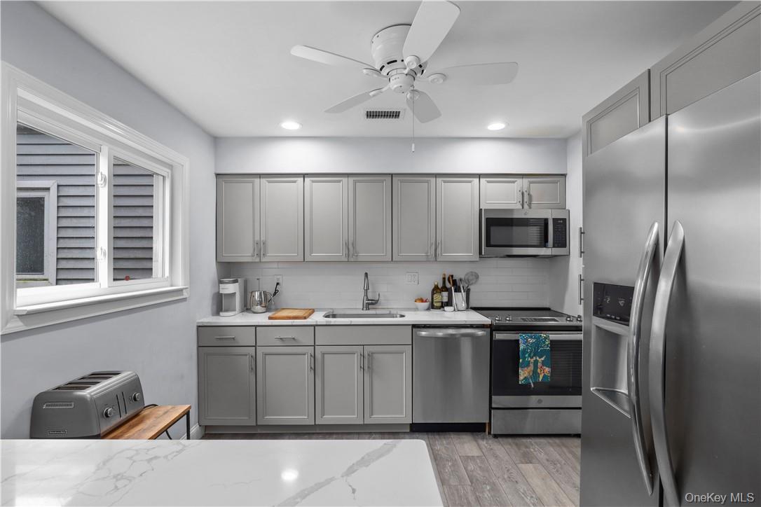 208 Harris Road Unit: EB3