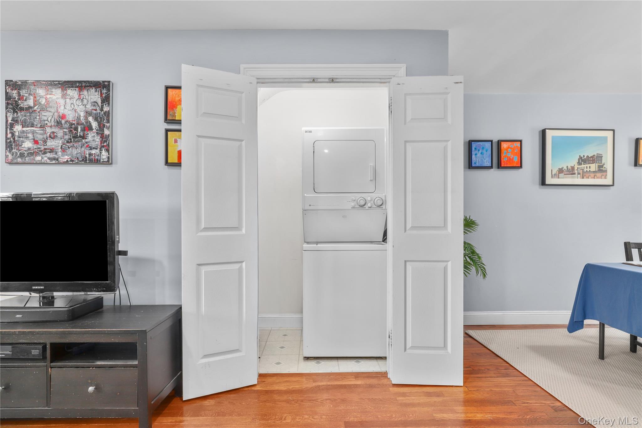 120 N Broadway Unit: 21D